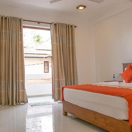 Готель Lavinia Escapes Dehiwala-Mount Lavinia Екстер'єр фото